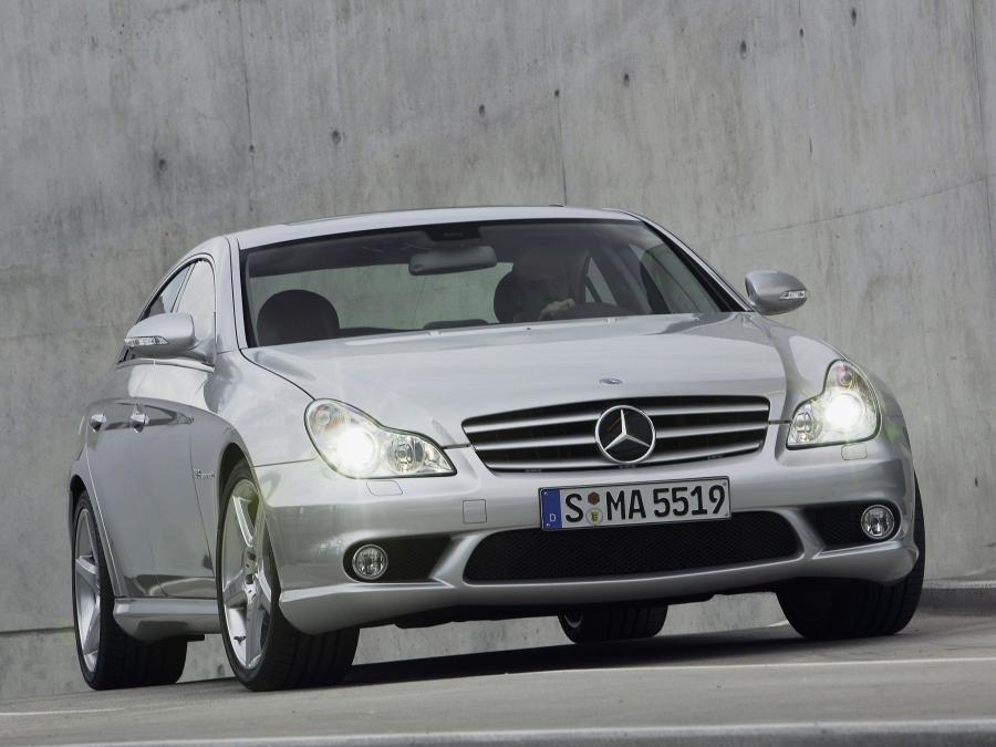  Mercedes-Benz CLS55 AMG 2005 года  (фото 33 из 40)